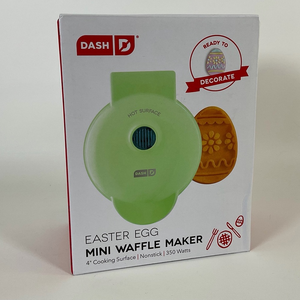 NWT Dash Easter Egg Mini Waffle Maker‎ dash
